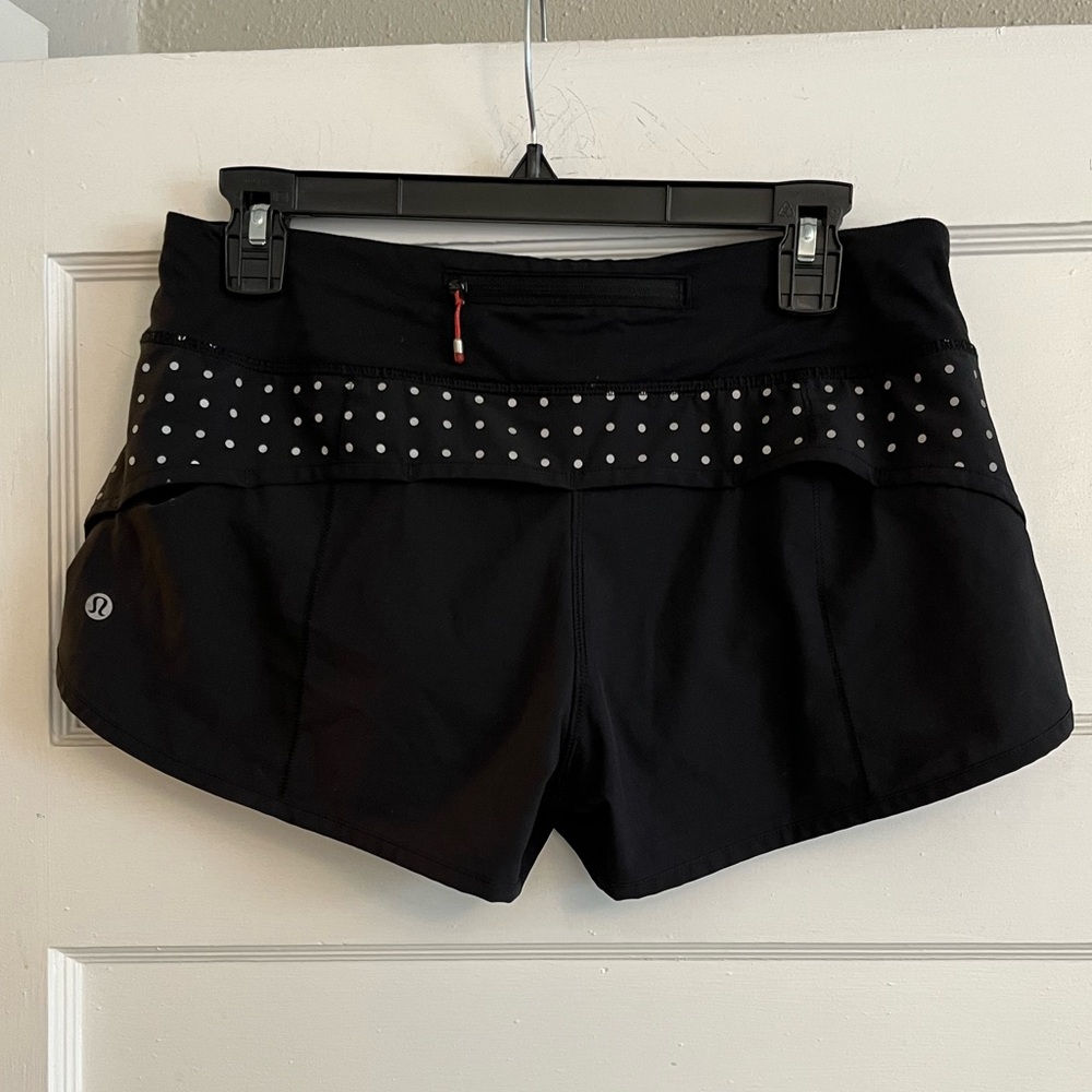 Lululemon speed up short black with white polka dots size 6
